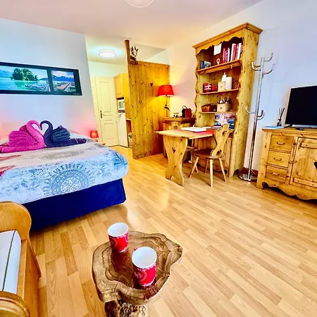 Le Savoyard Apartment *